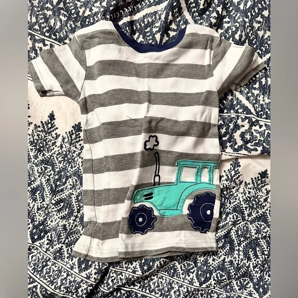 Tractor tee - Picture 1 of 2